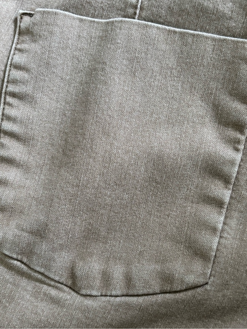 FREE PEOPLE Skinny jeans Size 28 
Made in Egypt   No flaws. Color TAN - Picture 4 of 4